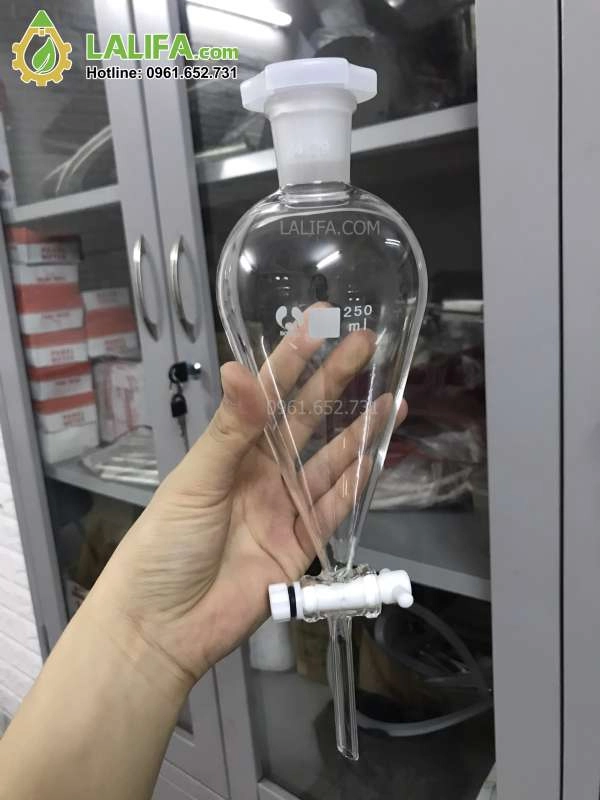 pheu-chiet-tinh-dau-thuy-tinh-chot-nhua-250ml-1